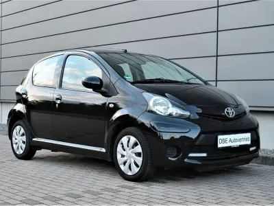 Gebraucht Toyota Aygo Cool 68 PS (50 kW) 2013 Schwarz Kleinwagen