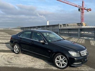 Gebraucht Mercedes C180 Avantgarde 156 PS (114 kW) 2011 Schwarz Limousine