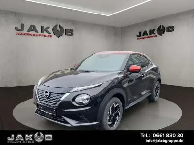 Gebraucht Nissan Juke N-Connecta 143 PS (105 kW) 2024 Black/fuji sunset red SUV