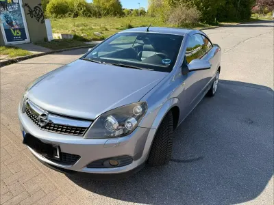 Gebraucht Opel Astra Cabriolet 140 PS (102 kW) 2008 Grau Cabrio