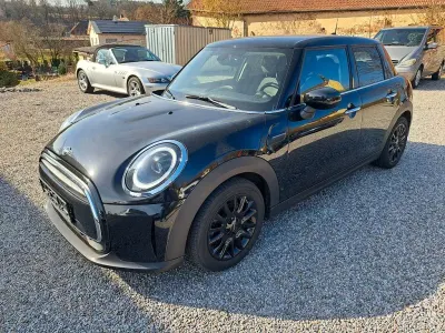 Occasion Mini ONE Classic 102 PK (75 kW) 2022 Zwart Hatchback