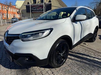 Gebraucht Renault Kadjar Life 131 PS (96 kW) 2016 Weiß SUV