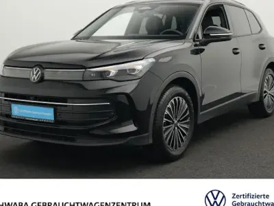 Gebraucht VW Tiguan Goal 150 PS (110 kW) 2025 Schwarz SUV