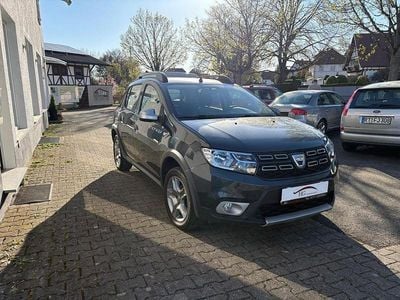 Gebraucht Dacia Sandero Prestige 101 PS (74 kW) 2020 Grau SUV