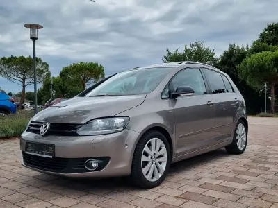 Gebraucht VW Golf VII Match 140 PS (102 kW) 2012 Silber Limousine