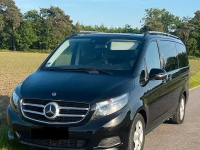 Gebraucht Mercedes V220 Edition 163 PS (119 kW) 2019 Schwarz Van / Kleinbus