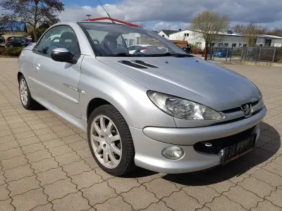 Gebraucht Peugeot 206 CC Quiksilver 109 PS (80 kW) 2006 Grau Cabrio