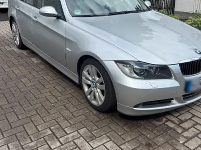 Gebraucht BMW 325 220 PS (161 kW) 2005 Silber Limousine