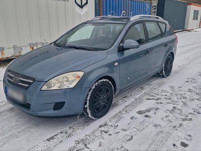 Blau Gebraucht 2009 Kia Ceed Kleinwagen | 1.999 € (Fairer Preis)