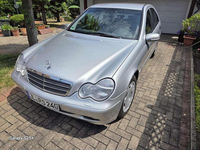 Mercedes C240