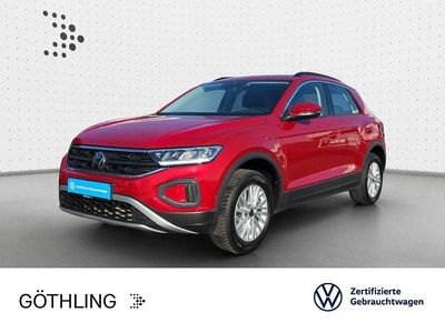 Kings red metallic Gebraucht 2024 VW T-Roc Life SUV | 26.460 € (Guter Preis)