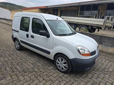 Second-hand Renault Kangoo 84 CP (61 kW) 2006 Alb Pickup