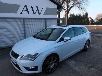 Weiß Gebraucht 2015 Seat Leon ST FR Kombi | 9.250 € (Guter Preis)