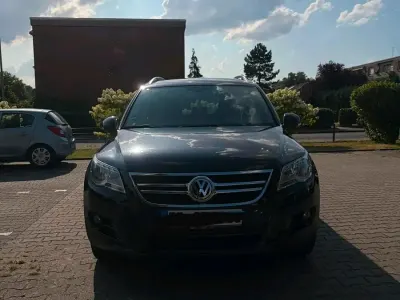 Gebraucht VW Tiguan 140 PS (102 kW) 2009 Schwarz SUV
