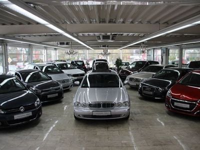 Jaguar XJ8