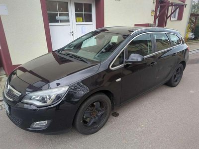 Gebraucht Opel Astra 125 PS (91 kW) 2011 Schwarz Kombi