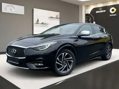 Gebraucht Infiniti Q30 109 PS (80 kW) 2016 Schwarz Limousine