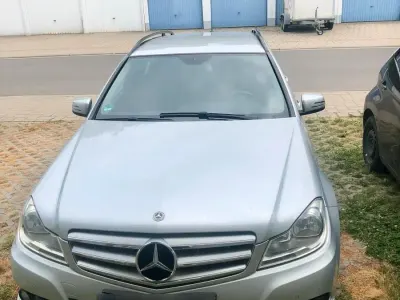 Gebraucht Mercedes C220 170 PS (125 kW) 2015 Silber Kombi