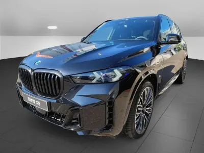Neu BMW X5 M Sport 352 PS (258 kW) 2026 Black sapphire SUV
