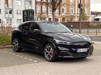 Schwarz Gebraucht 2022 Ford Mustang Mach-E SUV | 29.450 € (Superpreis)