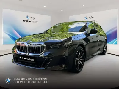Gebraucht BMW 520 M Sport 197 PS (144 kW) 2025 Silber Kombi
