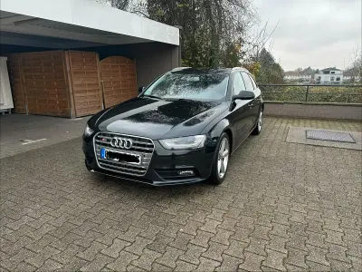 Używany Audi A4 204 KM (150 kW) 2012 Czarny Kombi