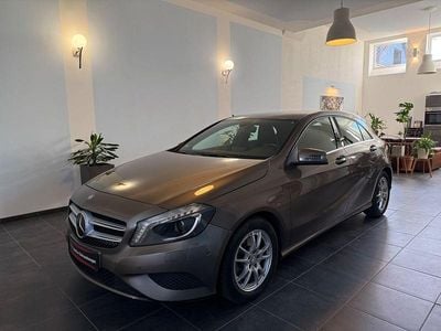 Brugt Mercedes A180 Urban 122 HK (89 kW) 2014 Grå Sedan