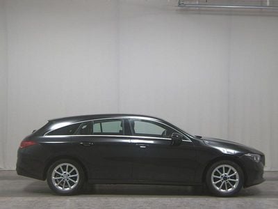 Gebraucht Mercedes CLA180 Shooting Brake Progressive 136 PS (100 kW) 2022 Schwarz Kombi