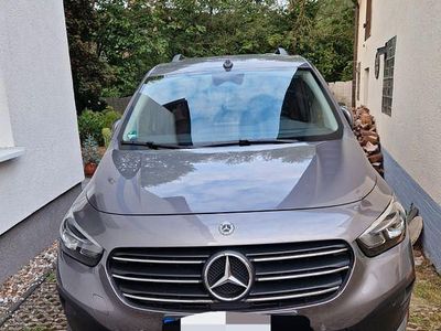 Mercedes T180