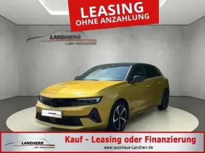 Gebraucht Opel Astra 131 PS (96 kW) 2024 Kult gelb (metallic) Kleinwagen