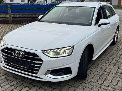 Weiß Gebraucht 2023 Audi A4 Advanced Kombi | 30.890 € (Guter Preis)