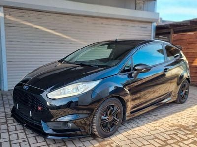 Gebraucht Ford Fiesta Sport 125 PS (91 kW) 2013 Schwarz Kleinwagen