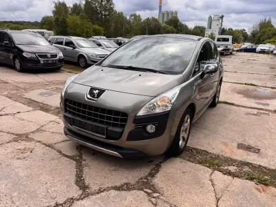 Gebraucht Peugeot 3008 Allure 156 PS (114 kW) 2013 Grau Kombi