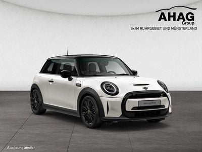 Gebraucht Mini Cooper SE 135 kW (184 PS) 2023 Weiß Kleinwagen