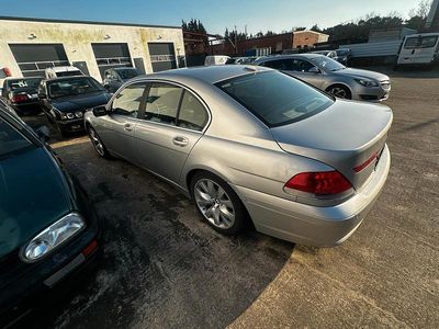 Gebraucht BMW 745 272 PS (200 kW) 2002 Grau Limousine