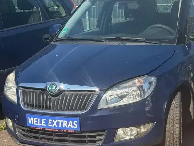 Gebraucht Skoda Fabia 75 PS (55 kW) 2012 Blau Kleinwagen