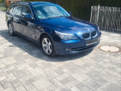 Gebraucht BMW 530 2009 Blau Kombi