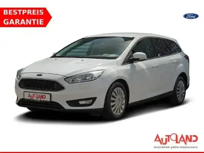 Gebraucht Ford Focus 120 PS (88 kW) 2018 Weiß Kombi