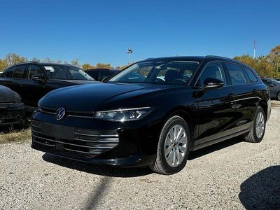 Schwarz Neu 2025 VW Passat Kombi | 41.990 € (Guter Preis)
