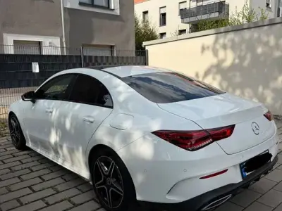 Gebraucht Mercedes CLA180 AMG line 136 PS (100 kW) 2019 Weiß Coupé