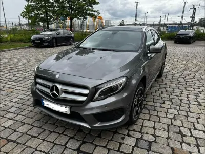 Gebraucht Mercedes GLA220 AMG line 170 PS (125 kW) 2015 Grau SUV