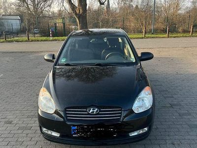 Schwarz Gebraucht 2009 Hyundai Accent Limousine | 2.300 € (Superpreis)