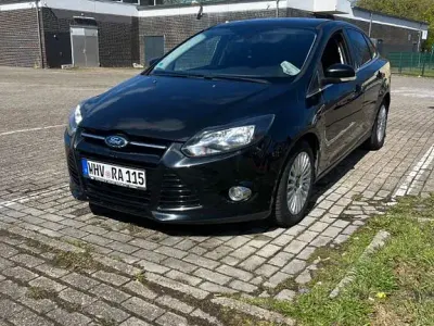 Gebraucht Ford Focus Trend 150 PS (110 kW) 2011 Schwarz Limousine