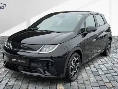 Neu BYD Dolphin Comfort 150 kW (204 PS) 2026 Schwarz / obsidian black Kleinwagen