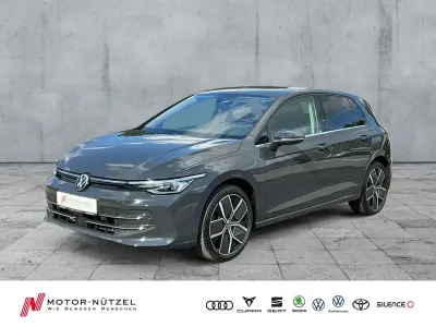 Gebraucht VW Golf VIII Style 150 PS (110 kW) 2024 Grau Limousine