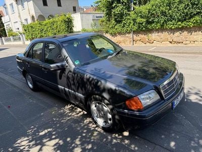 Mercedes C180