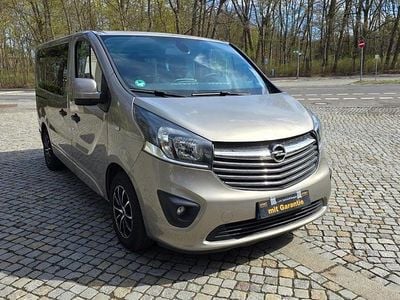 Second-hand Opel Vivaro 120 CP (88 kW) 2015 Bej Monovolum
