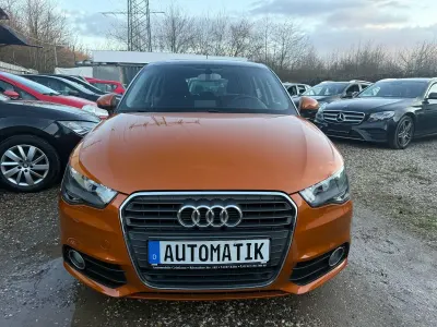 Używany Audi A1 Sportback Attraction 90 KM (66 kW) 2014 Pomarańczowy Hatchback
