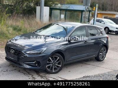 Gebraucht Hyundai i30 120 PS (88 kW) 2022 Grau Limousine
