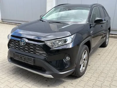 Gebraucht Toyota RAV4 Hybrid Club 178 PS (130 kW) 2019 Schwarz SUV